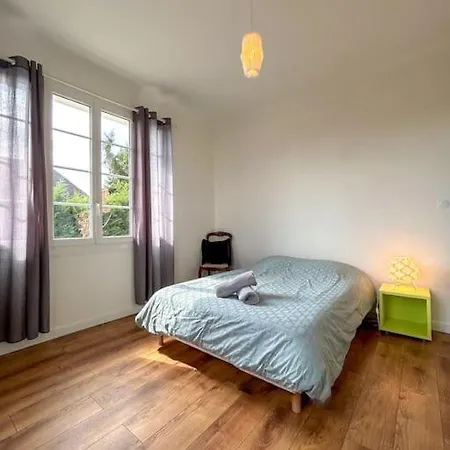 Casa vacanze Maison Cosy Avec Jardin Et Cheminée Sur Vichy